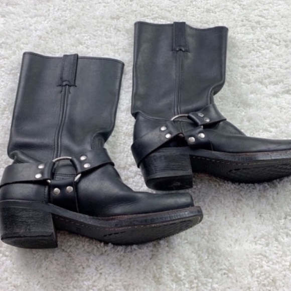 Frye Shoes - Women’s Frye Black Biltrite Boots Sz 7